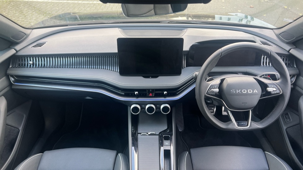 Used Skoda Superb 2025 for sale - 76869305: Photo 12