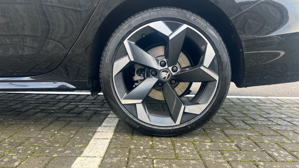 Used Skoda Superb 2025 for sale - 76869305: Photo 18