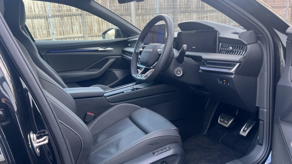 Used Skoda Superb 2025 for sale - 76869305: Photo 26