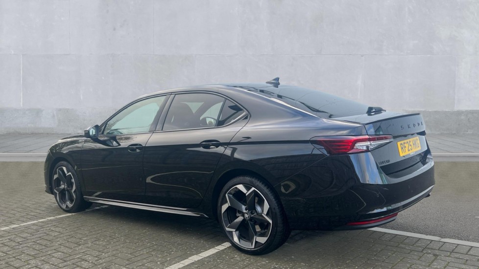 Used Skoda Superb 2025 for sale - 76869305: Photo 3