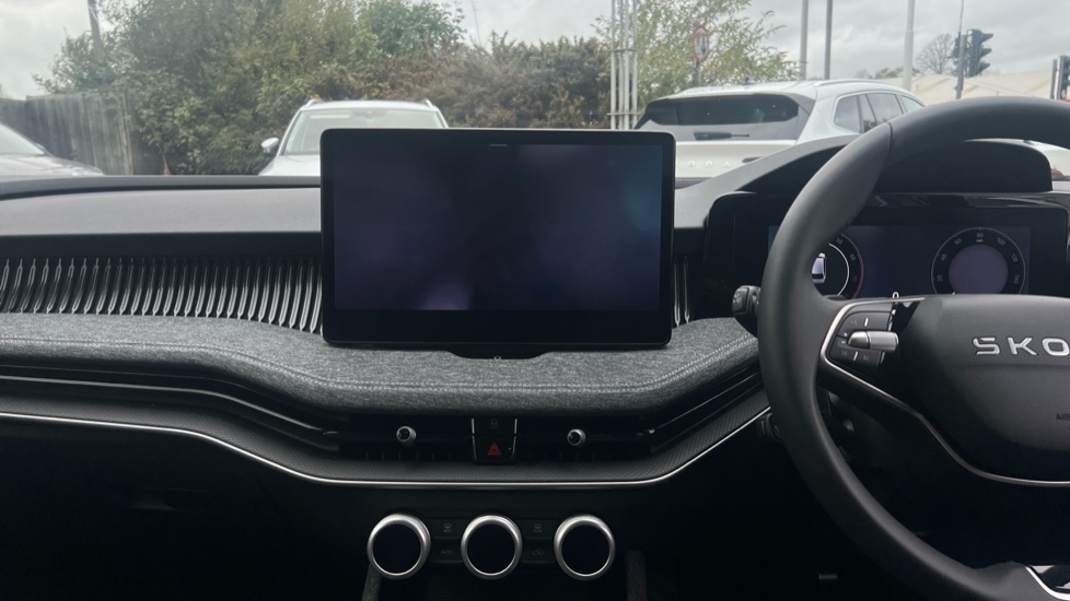 Used Skoda Superb 2025 for sale - 76870230: Photo 13