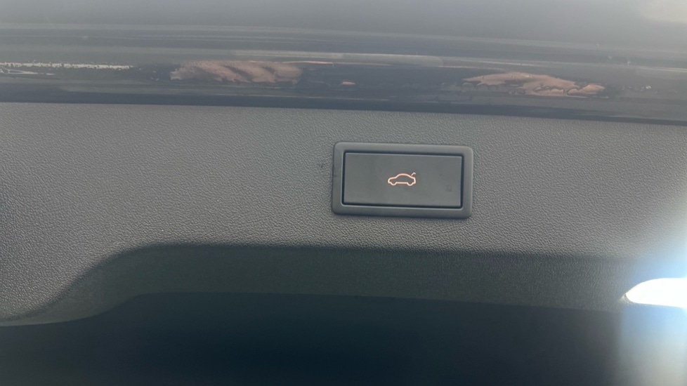 Used Skoda Enyaq 2025 for sale - 76874851: Photo 42