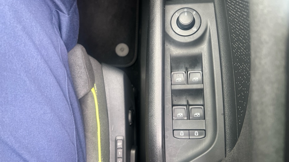 Used Skoda Enyaq 2025 for sale - 76874851: Photo 50