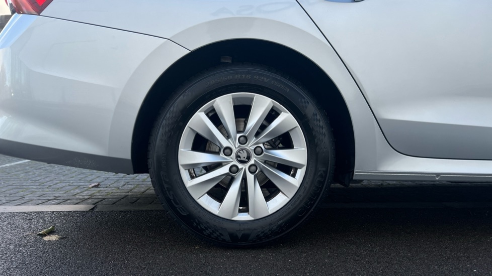 Used Skoda Octavia 2025 for sale - 76745170: Photo 5