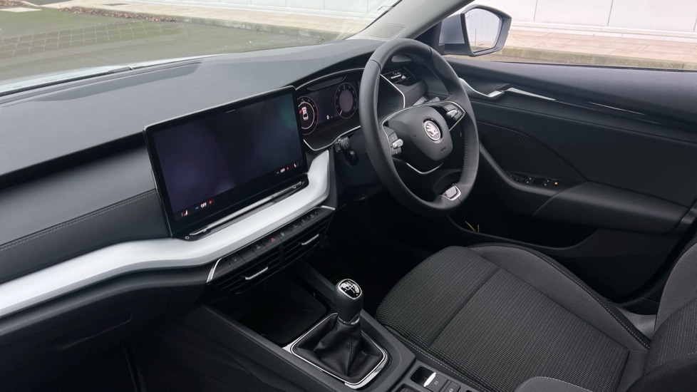 Used Skoda Octavia 2024 for sale - 76623515: Photo 2