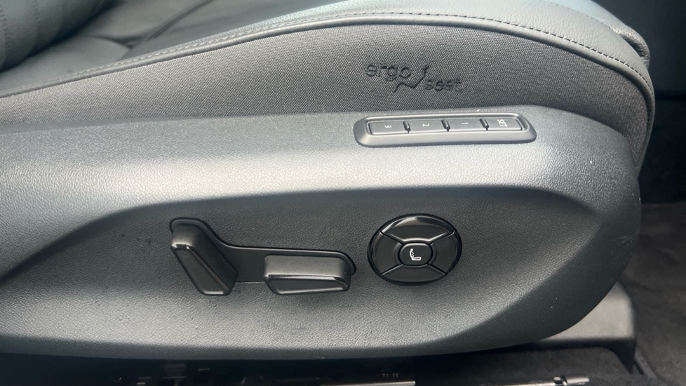 Used Skoda Superb 2024 for sale - 76901299: Photo 34