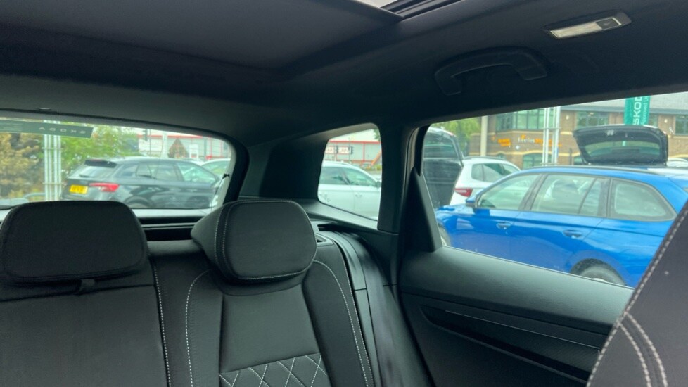 Used Skoda Karoq 2024 for sale - 75992841: Photo 14