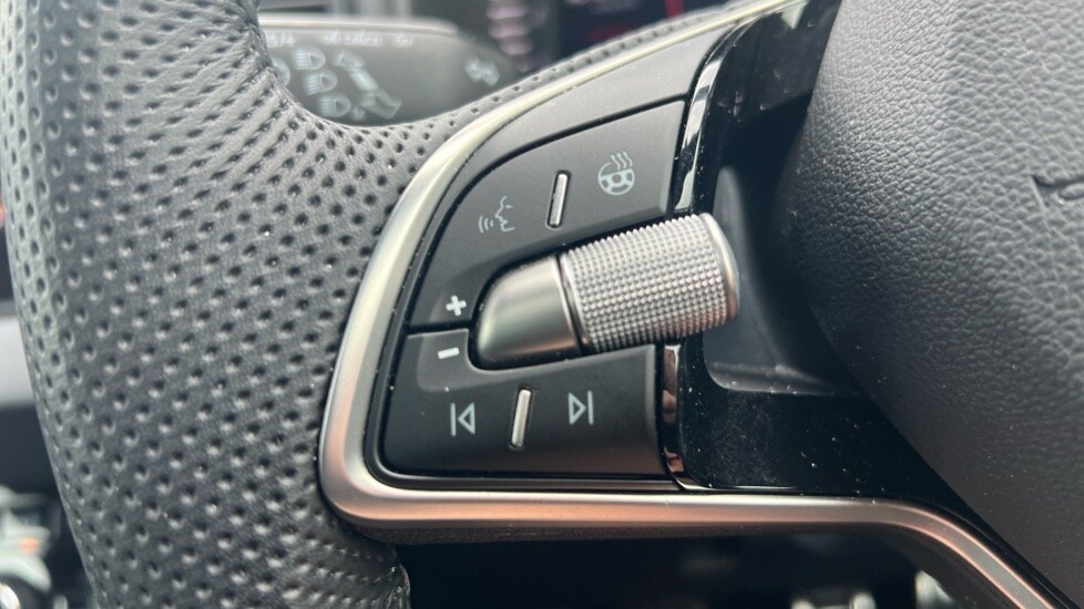 Used Skoda Karoq 2024 for sale - 75992841: Photo 37