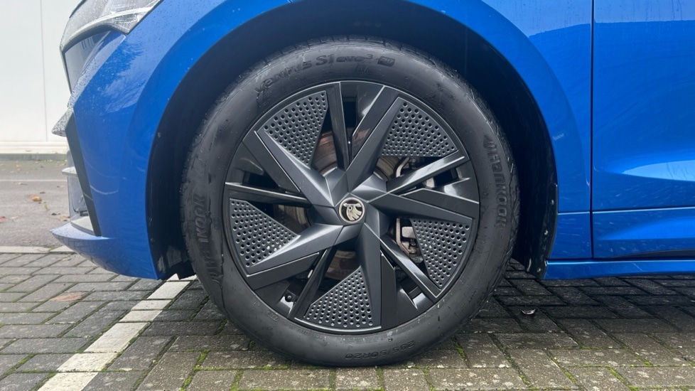 Used Skoda Enyaq 2025 for sale - 76874639: Photo 19