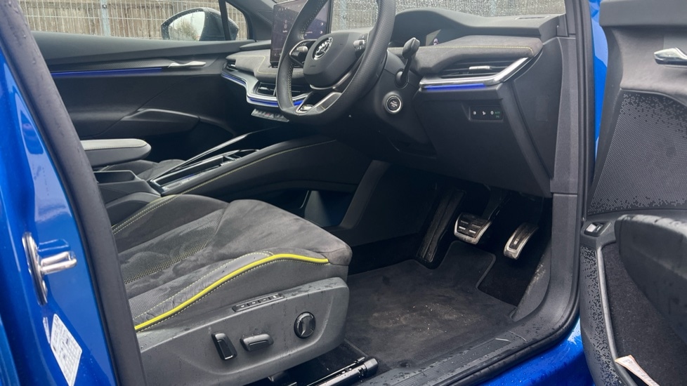 Used Skoda Enyaq 2025 for sale - 76874639: Photo 26