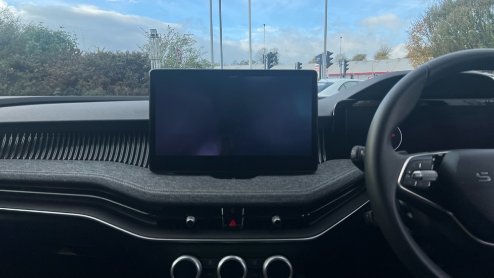 Used Skoda Superb 2025 for sale - 76870604: Photo 13