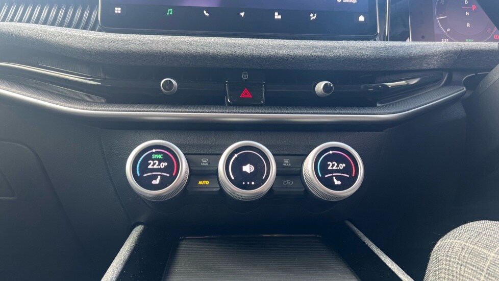 Used Skoda Superb 2025 for sale - 76870604: Photo 32