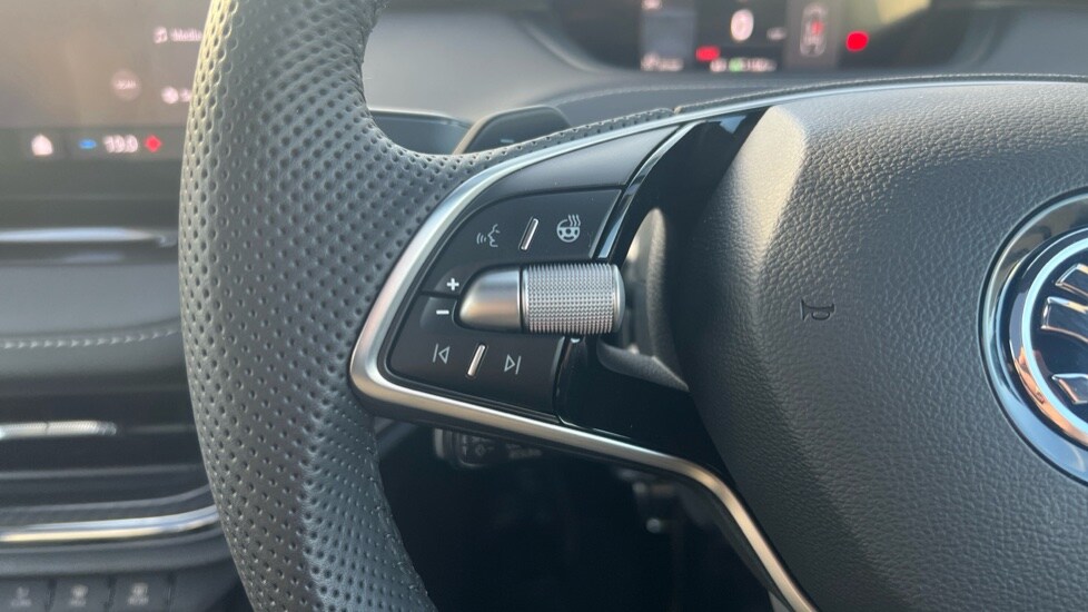 Used Skoda Enyaq 2025 for sale - 76217097: Photo 33