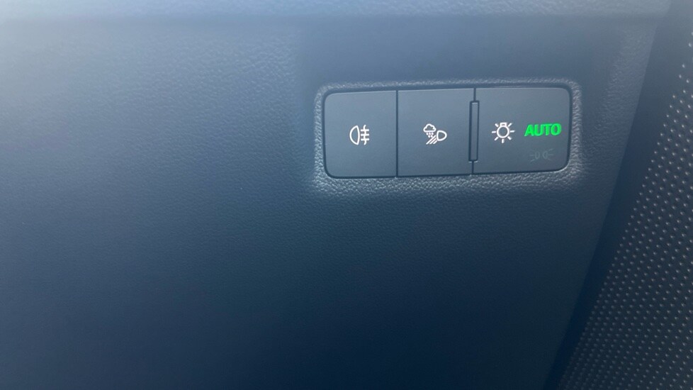 Used Skoda Enyaq 2025 for sale - 76217097: Photo 38