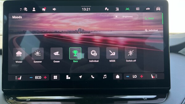 Used Skoda Enyaq 2025 for sale - 76217097: Photo 72