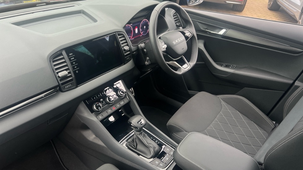 Used Skoda Karoq 2025 for sale - 76869909: Photo 2