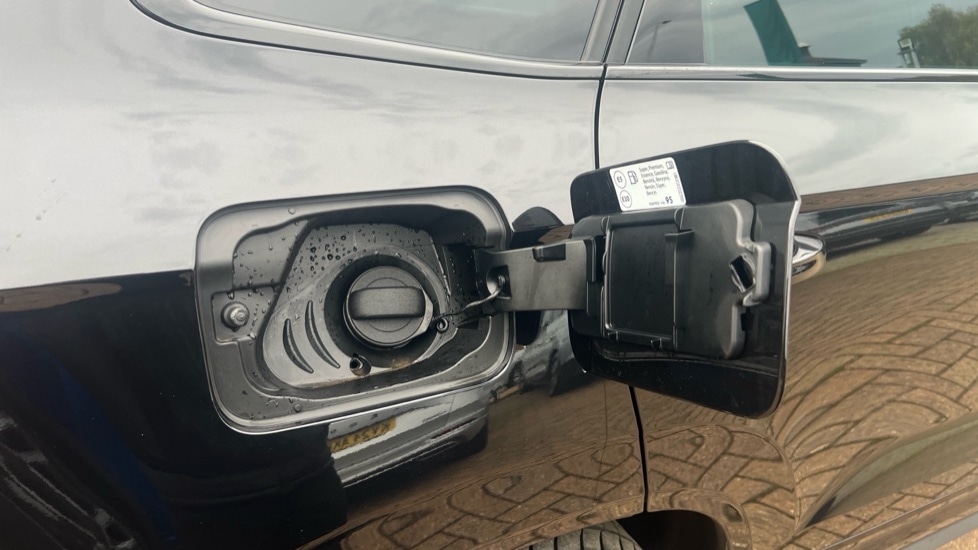 Used Skoda Karoq 2025 for sale - 76869909: Photo 29