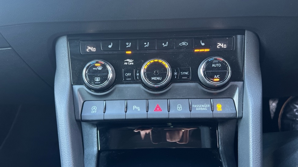 Used Skoda Karoq 2024 for sale - 76640251: Photo 40