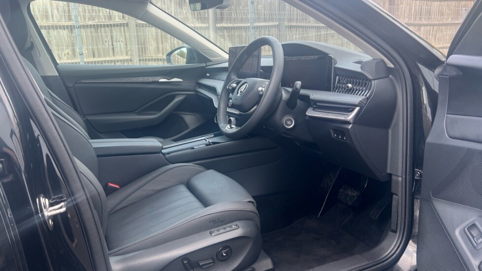 Used Skoda Superb 2024 for sale - 77010289: Photo 26