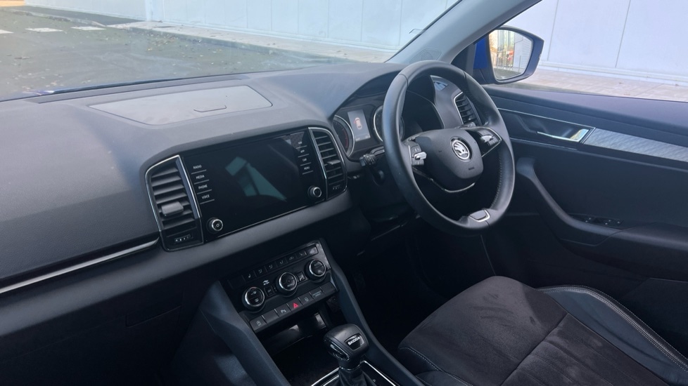 Used Skoda Karoq 2022 for sale - 76872261: Photo 2