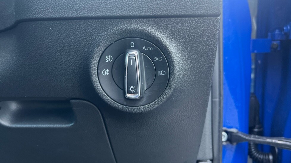 Used Skoda Karoq 2022 for sale - 76872261: Photo 38