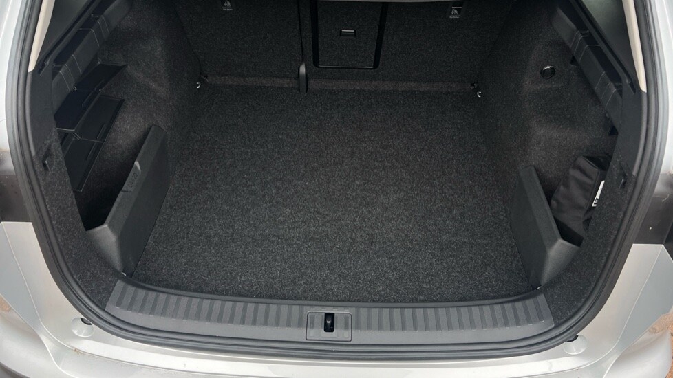 Used Skoda Enyaq 2025 for sale - 76977620: Photo 16