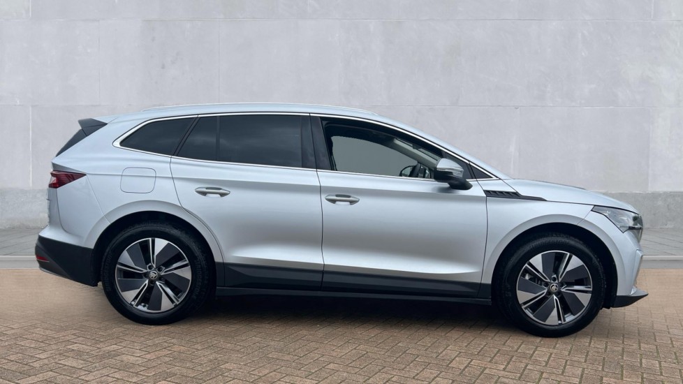Used Skoda Enyaq 2025 for sale - 76977620: Photo 4