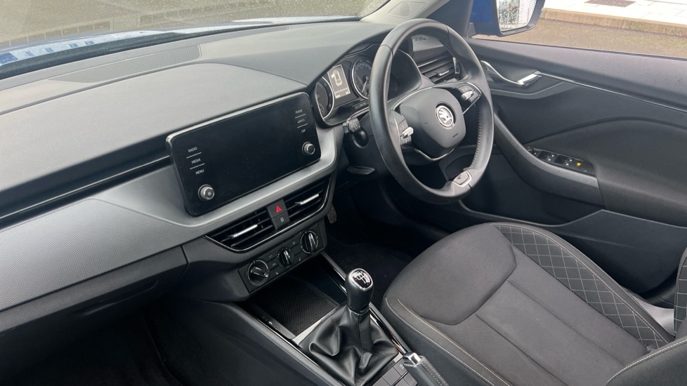 Used Skoda Kamiq 2023 for sale - 76966610: Photo 2