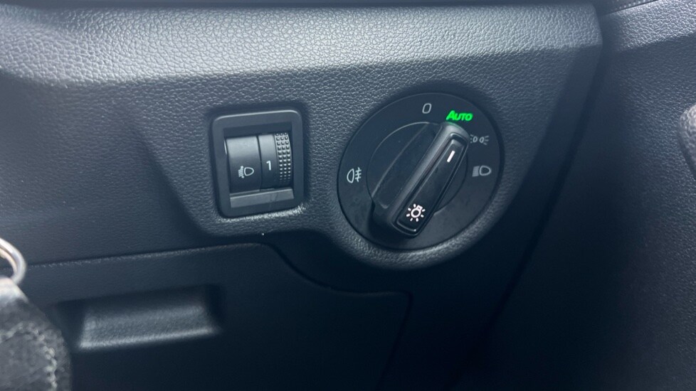 Used Skoda Kamiq 2023 for sale - 76966610: Photo 33