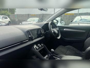 Used Skoda Karoq 2024 for sale - 76265547: Photo