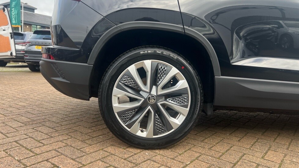 Used Skoda Karoq 2024 for sale - 76265547: Photo 5