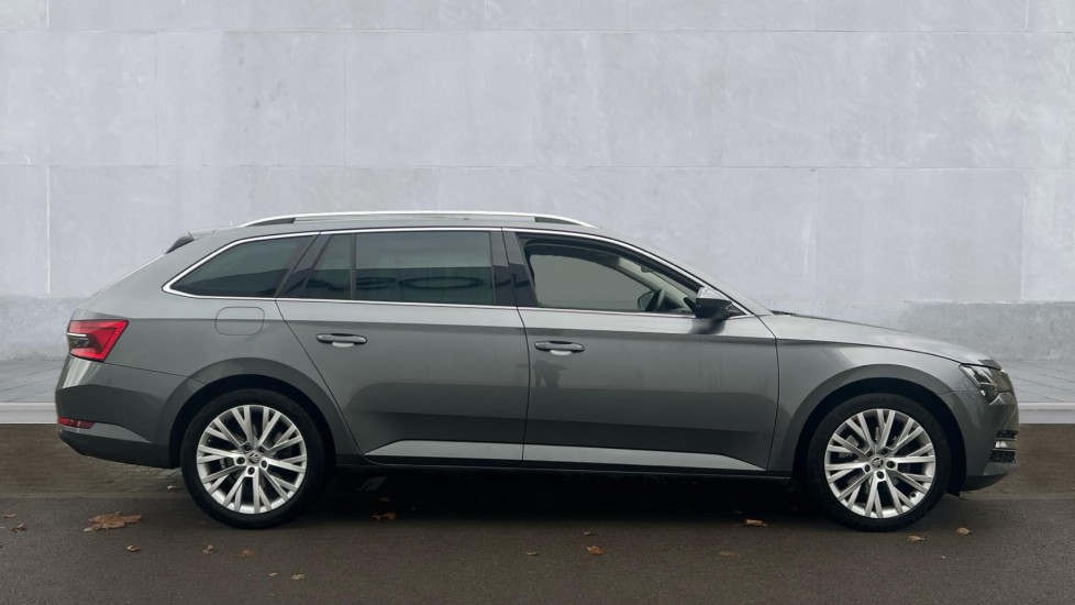 Used Skoda Superb 2022 for sale - 76614891: Photo 4