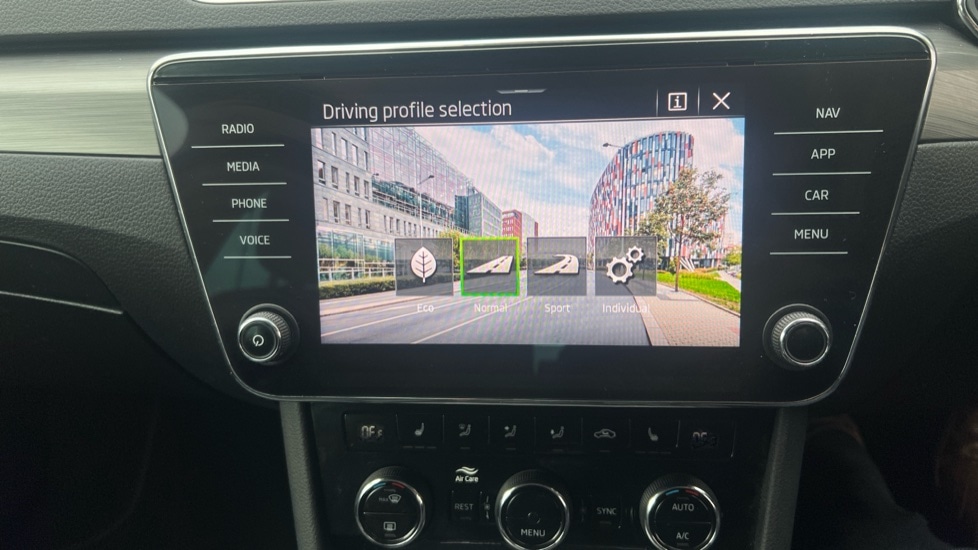 Used Skoda Superb 2022 for sale - 76614891: Photo 40