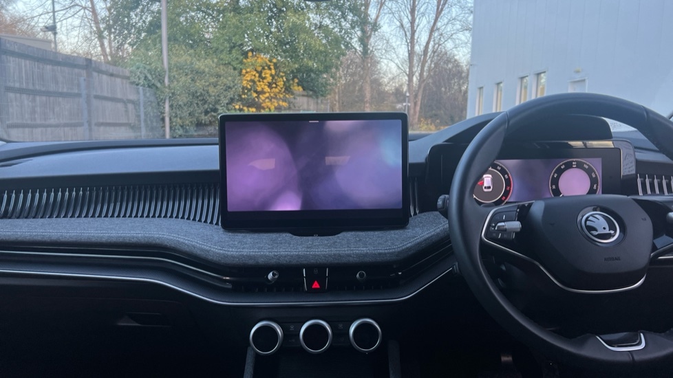 Used Skoda Superb 2024 for sale - 76872821: Photo 13