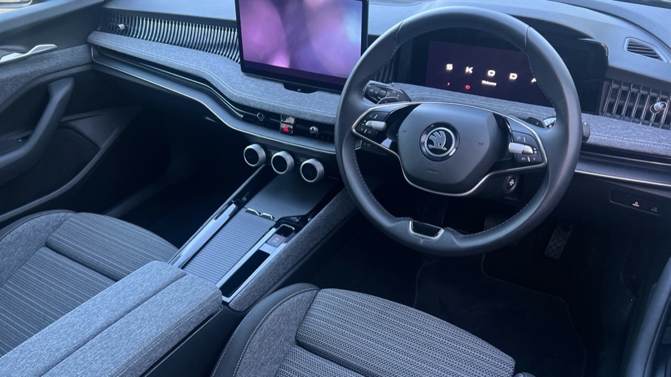 Used Skoda Superb 2024 for sale - 76872821: Photo 6