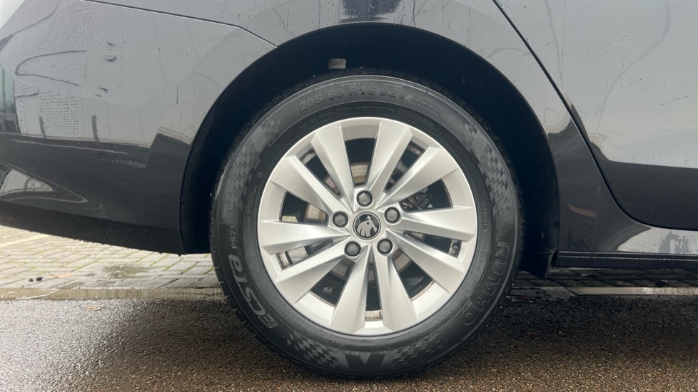 Used Skoda Octavia 2025 for sale - 76873592: Photo 5