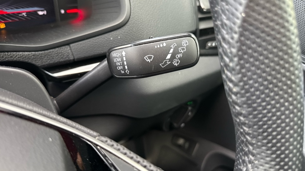 Used Skoda Karoq 2024 for sale - 76869259: Photo 24