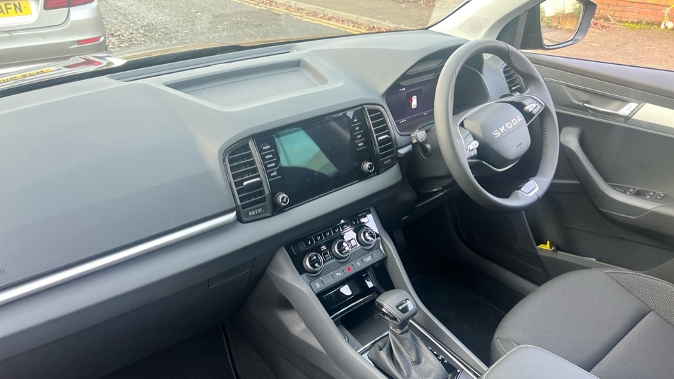 Used Skoda Karoq 2025 for sale - 76580141: Photo 2