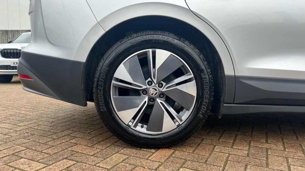 Used Skoda Enyaq 2025 for sale - 76869989: Photo 5