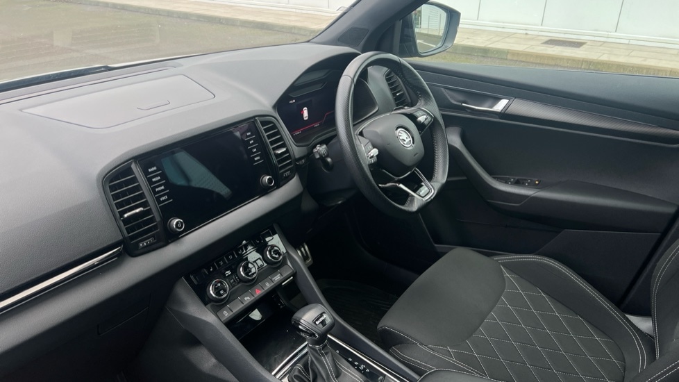 Used Skoda Karoq 2023 for sale - 76684416: Photo 2