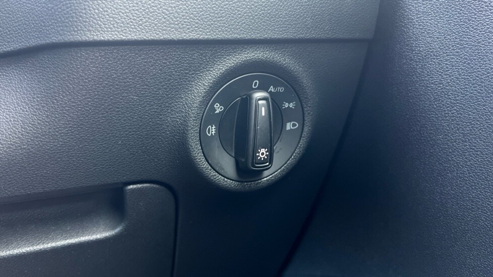 Used Skoda Karoq 2023 for sale - 76684416: Photo 37