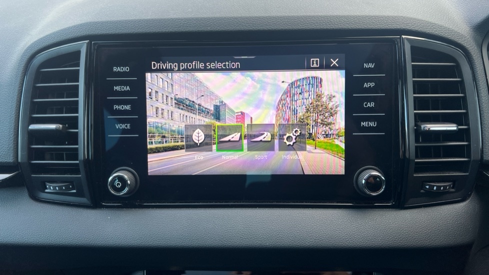 Used Skoda Karoq 2023 for sale - 76684416: Photo 40