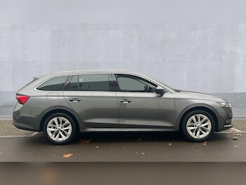 Used Skoda Octavia 2022 for sale - 76428139: Photo