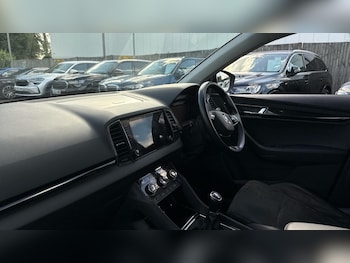 Used Skoda Karoq 2021 for sale - 75984834: Photo