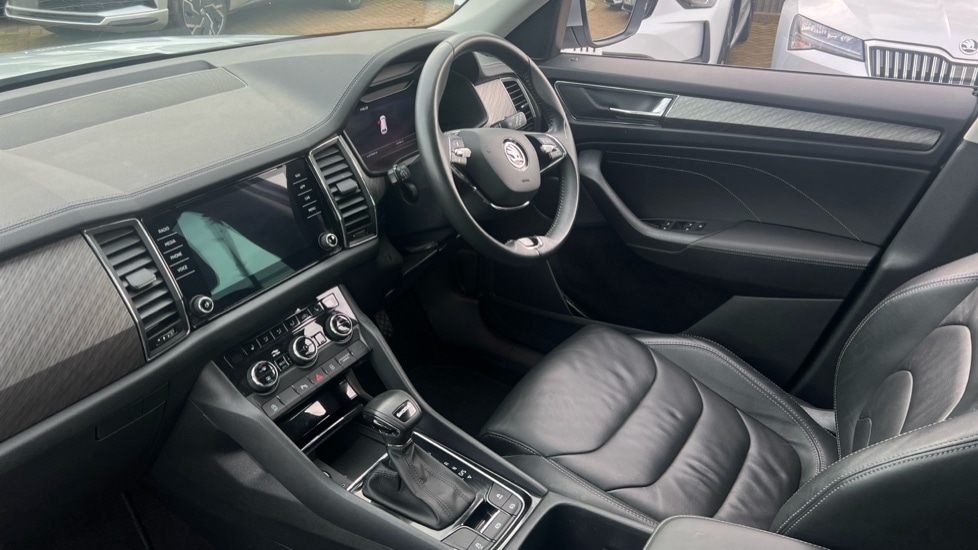 Used Skoda Kodiaq 2024 for sale - 76873895: Photo 2