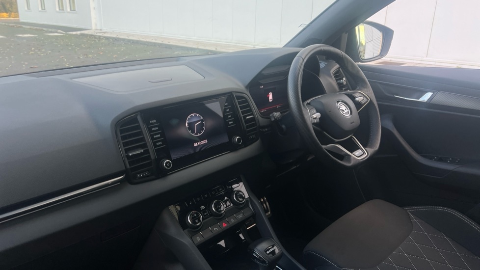 Used Skoda Karoq 2024 for sale - 76872264: Photo 2