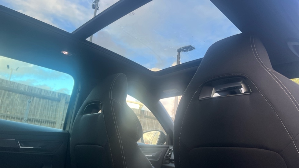 Used Skoda Karoq 2024 for sale - 76872264: Photo 32