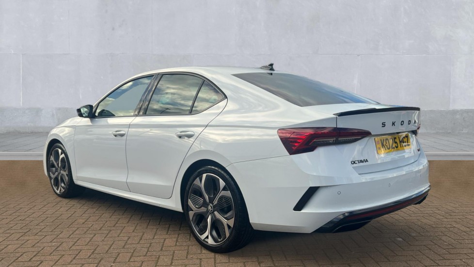 Used Skoda Octavia 2025 for sale - 76869990: Photo 3