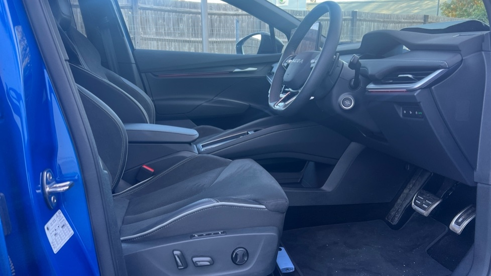 Used Skoda Enyaq 2025 for sale - 76870482: Photo 26