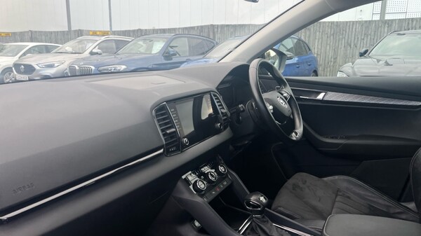 Used Skoda Karoq 2022 for sale - 76316922: Photo 2